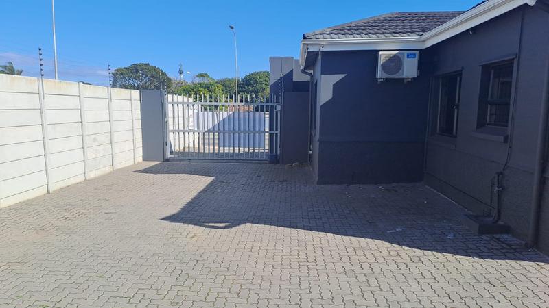 To Let commercial Property for Rent in Cotswold Eastern Cape